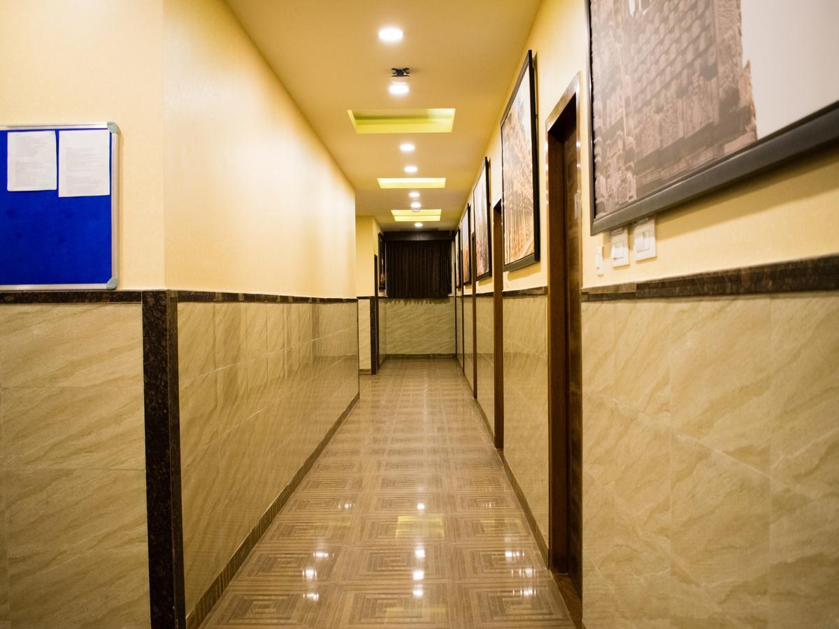 Hotel Mysore Republic Exterior foto