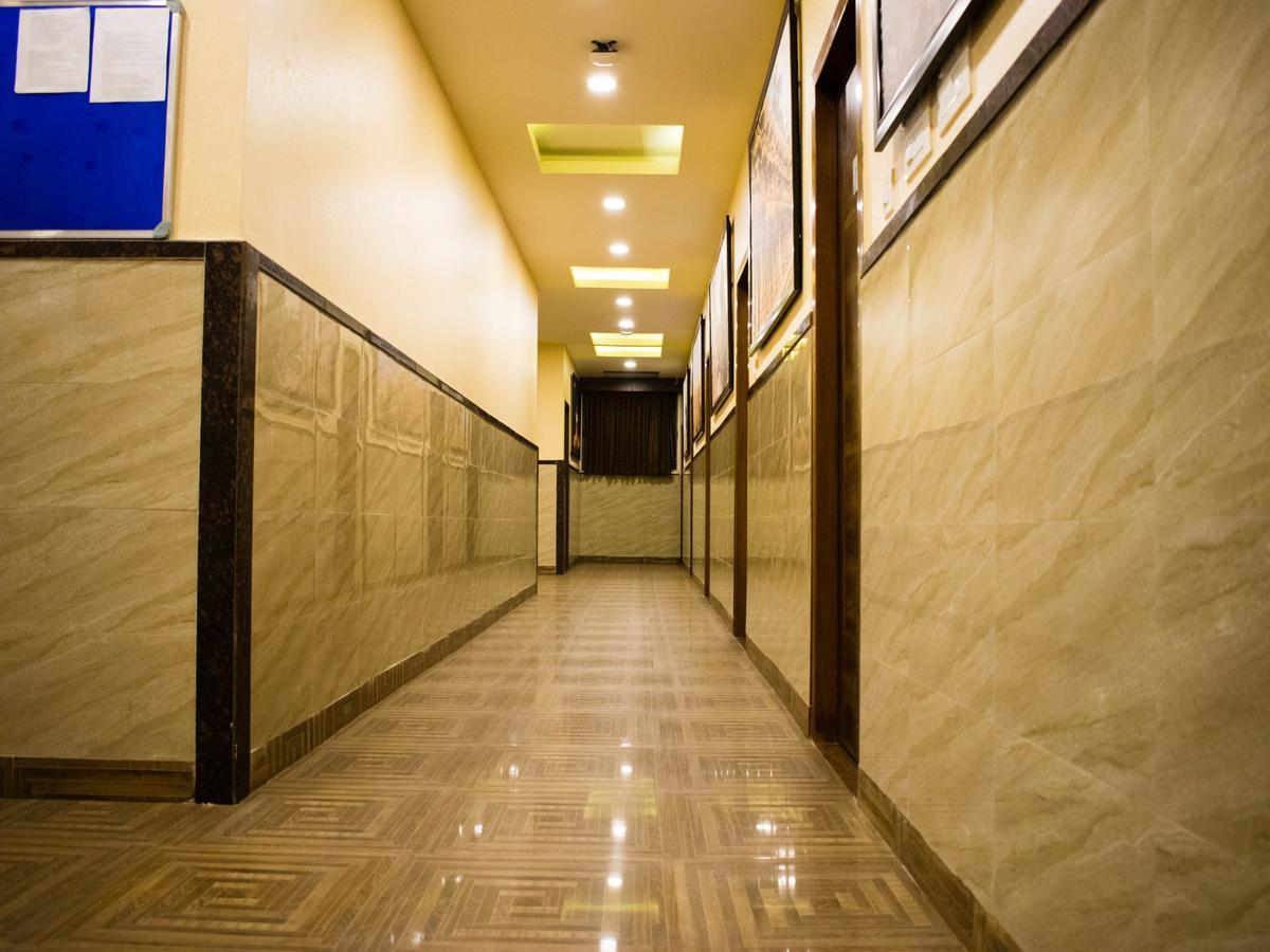 Hotel Mysore Republic Exterior foto